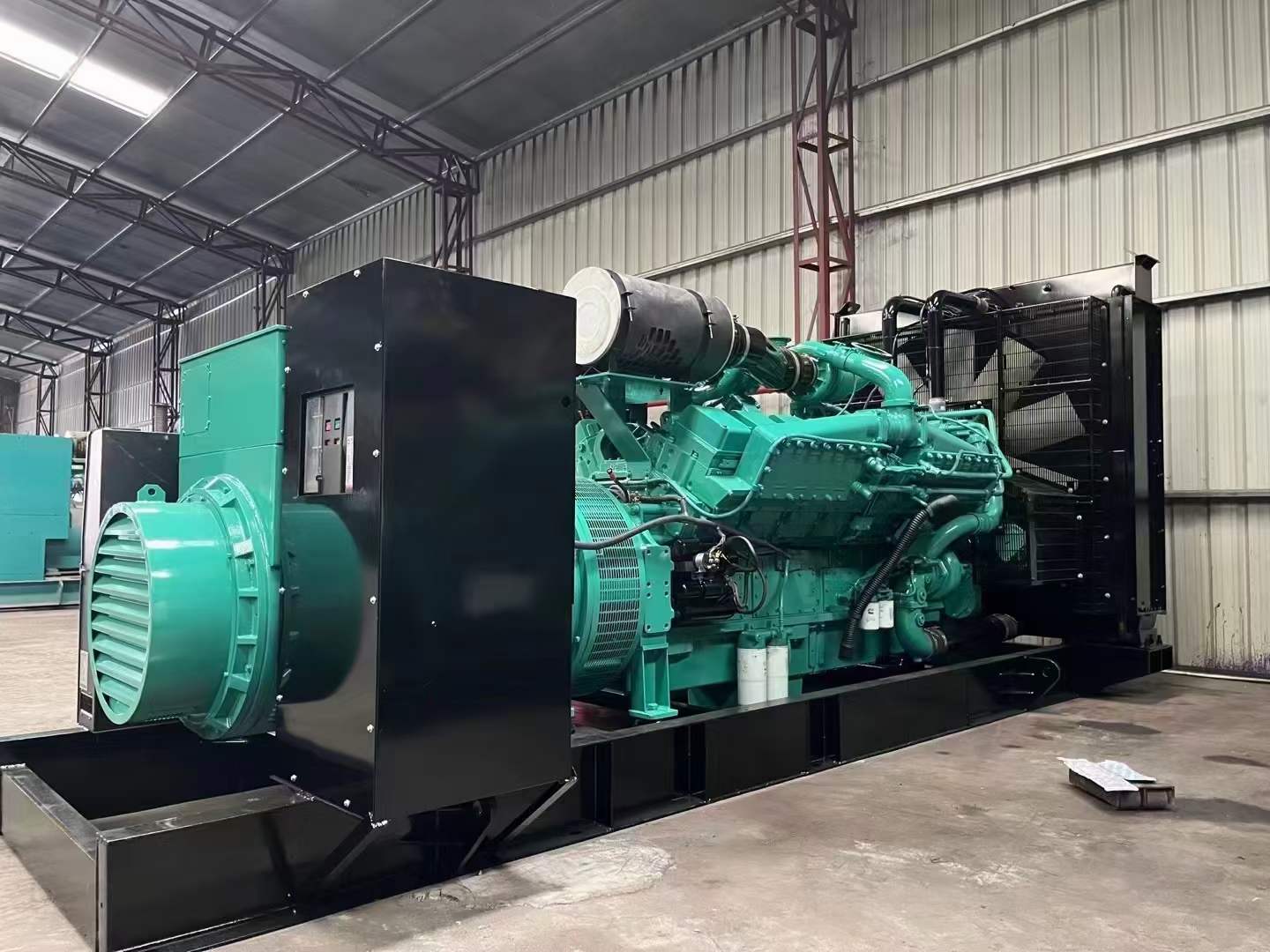 巴东如何降低 800kW 柴油发电机输出电流的波动？