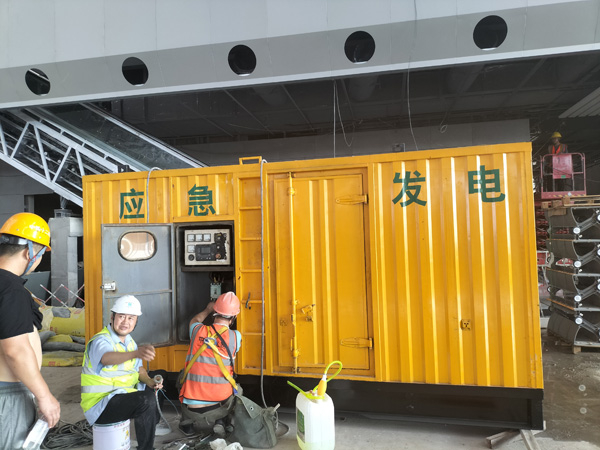 巴东怎样判断空气滤清器是否需要更换？